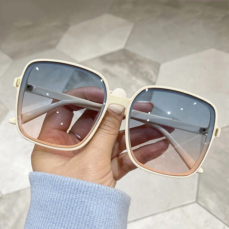 Luxury Lifestyle Products - Vintage Büyük Boy Kare Güneş Gözlüğü