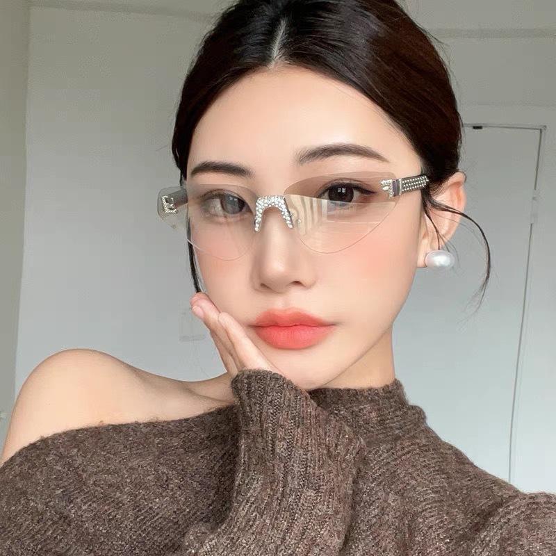 Luxury Lifestyle Products - Kadın Seksi Kedi Gözü Çerçevesiz Rhinestone