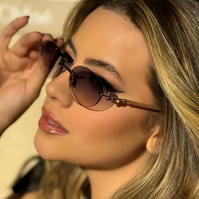 Yeni Metal Çerçevesiz Oval Kad - Luxury Lifestyle Products incelemesi ve fiyatı